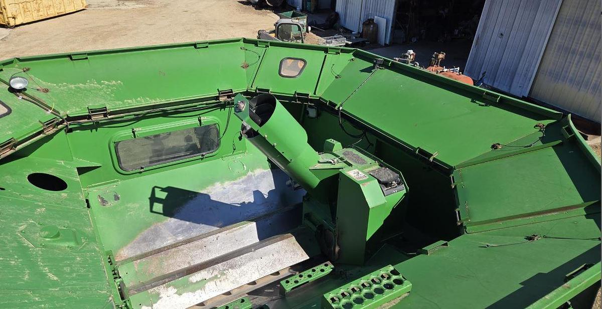 Used 2005 John Deere 9560 STS
