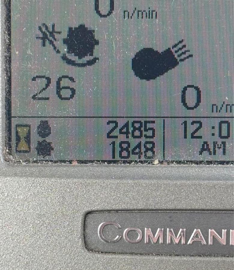 Used 2011 JOHN DEERE 9570 STS