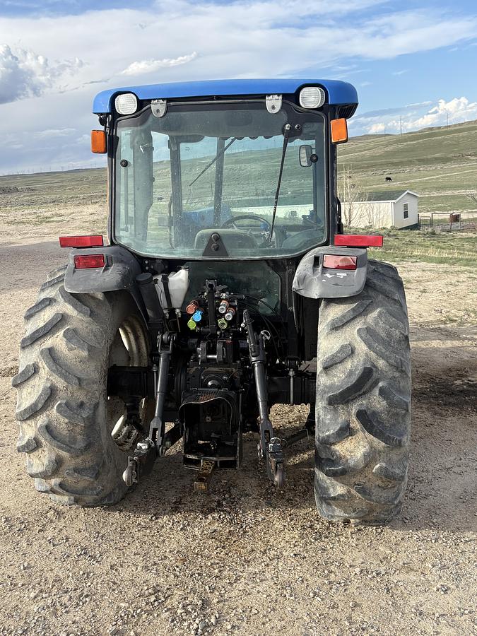 Used 2002 New Holland TN75D Tractor with Loader