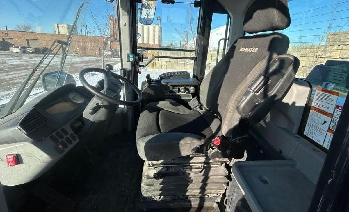 Used 2021 Komatsu Wa380