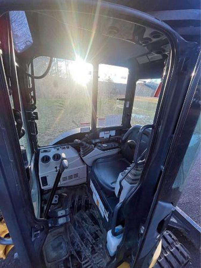 Used 2016 NEW HOLLAND E35B Mini Excavator