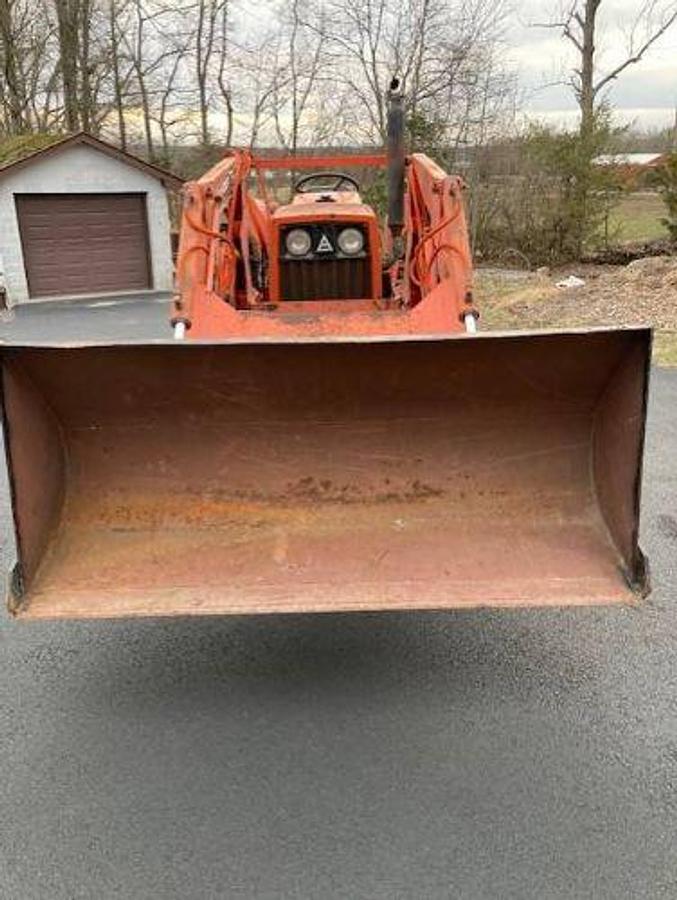 Used 1984 Allis Chalmers Tractor