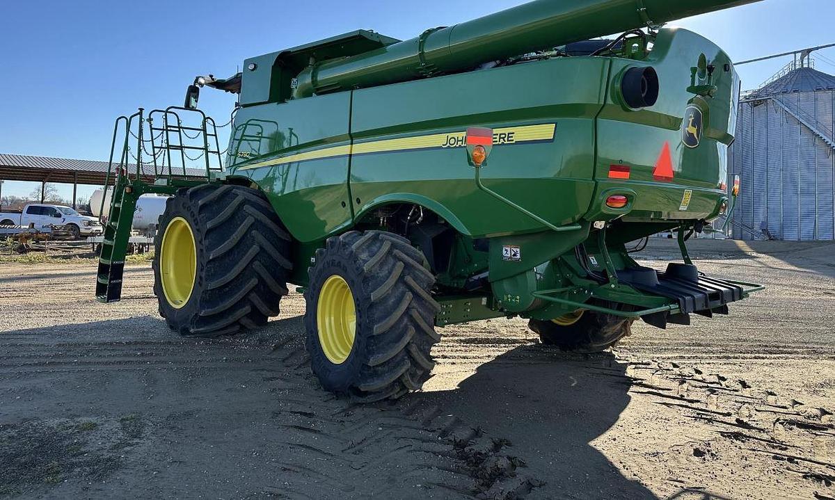 Used 2023 John Deere S790