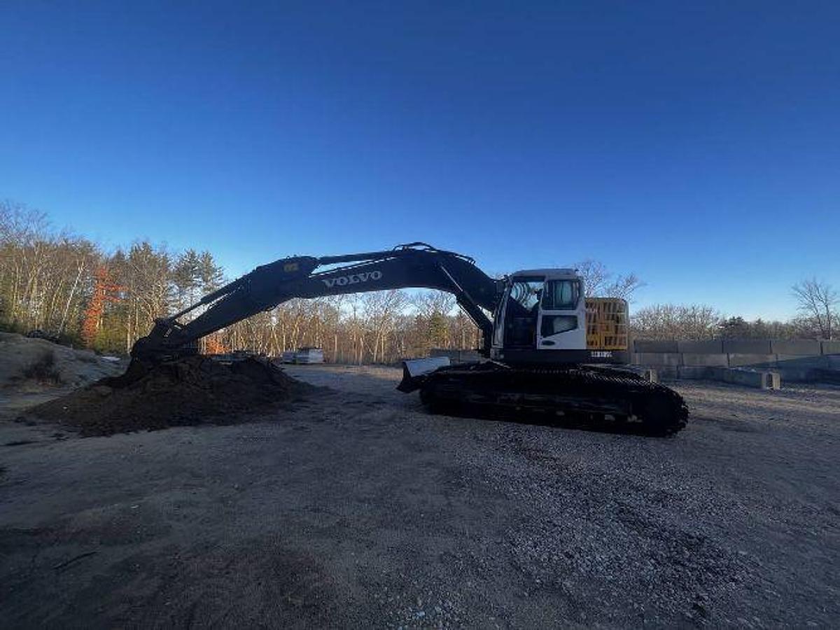 Used 2012 Volvo ECR305C Excavator