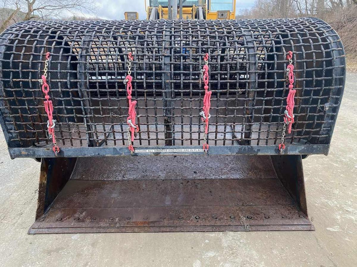 Used 2022 Flip Screen WL180