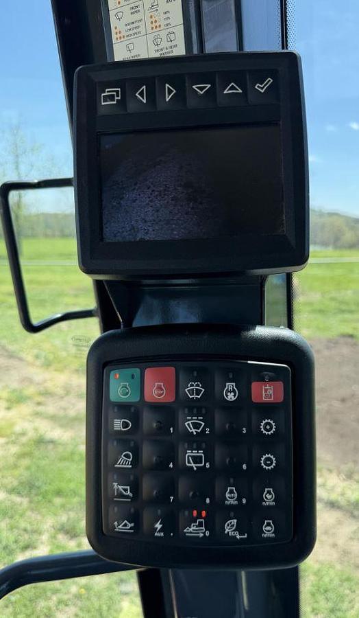 Used 2022 John Deere 655K