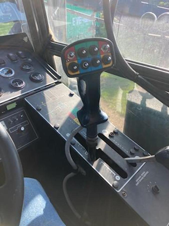 Used 1998 Willmar Eagle 8400 Sprayer