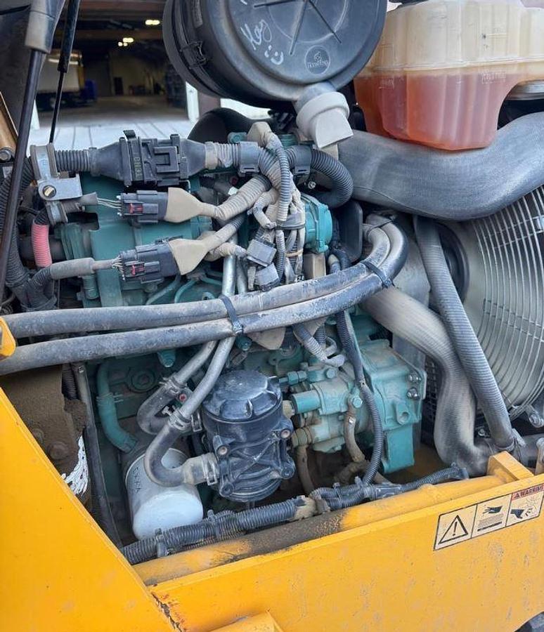 Used 2013 Volvo BL70B