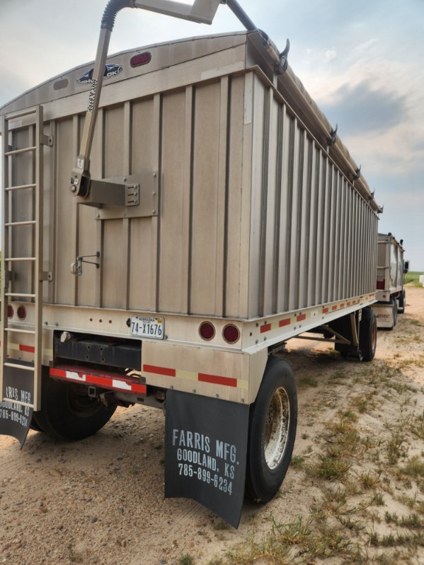 Used Peterbilt Daycab