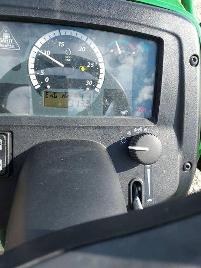 Used 2019 JOHN DEERE 3032E Tractor