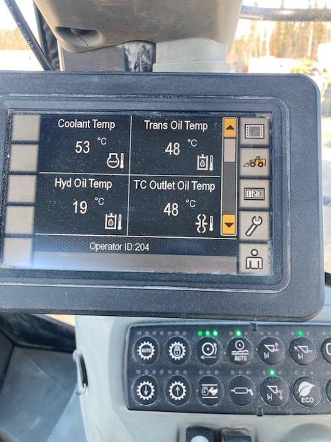 Used 2016 CATERPILLAR 988K