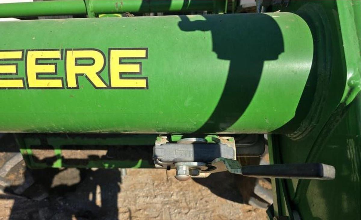Used 2016 JOHN DEERE 7230R