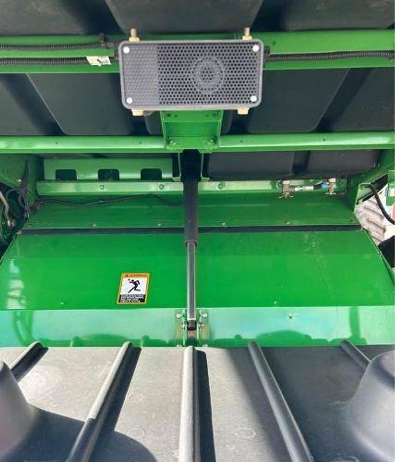 Used 2010 JOHN DEERE 9770 STS