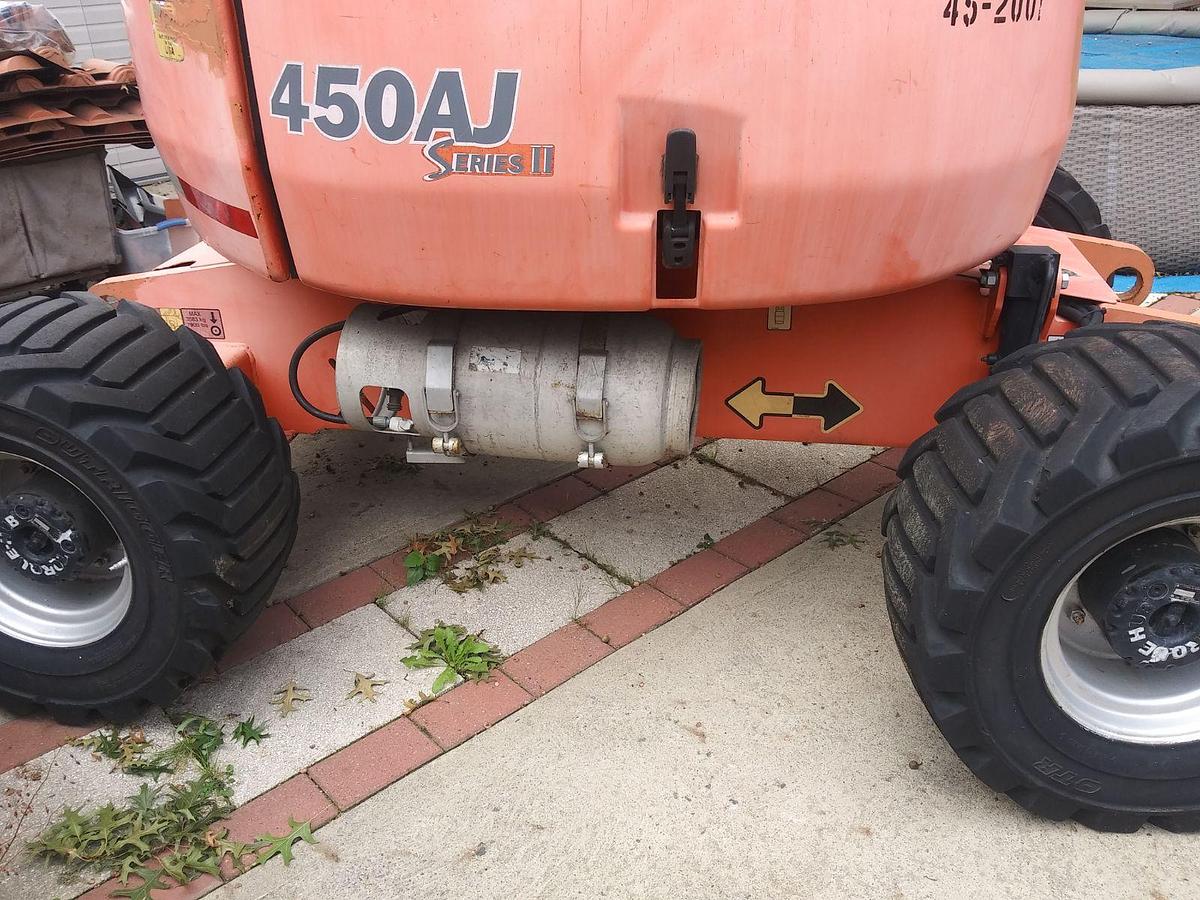 Used 2002 JLG 450 Lift