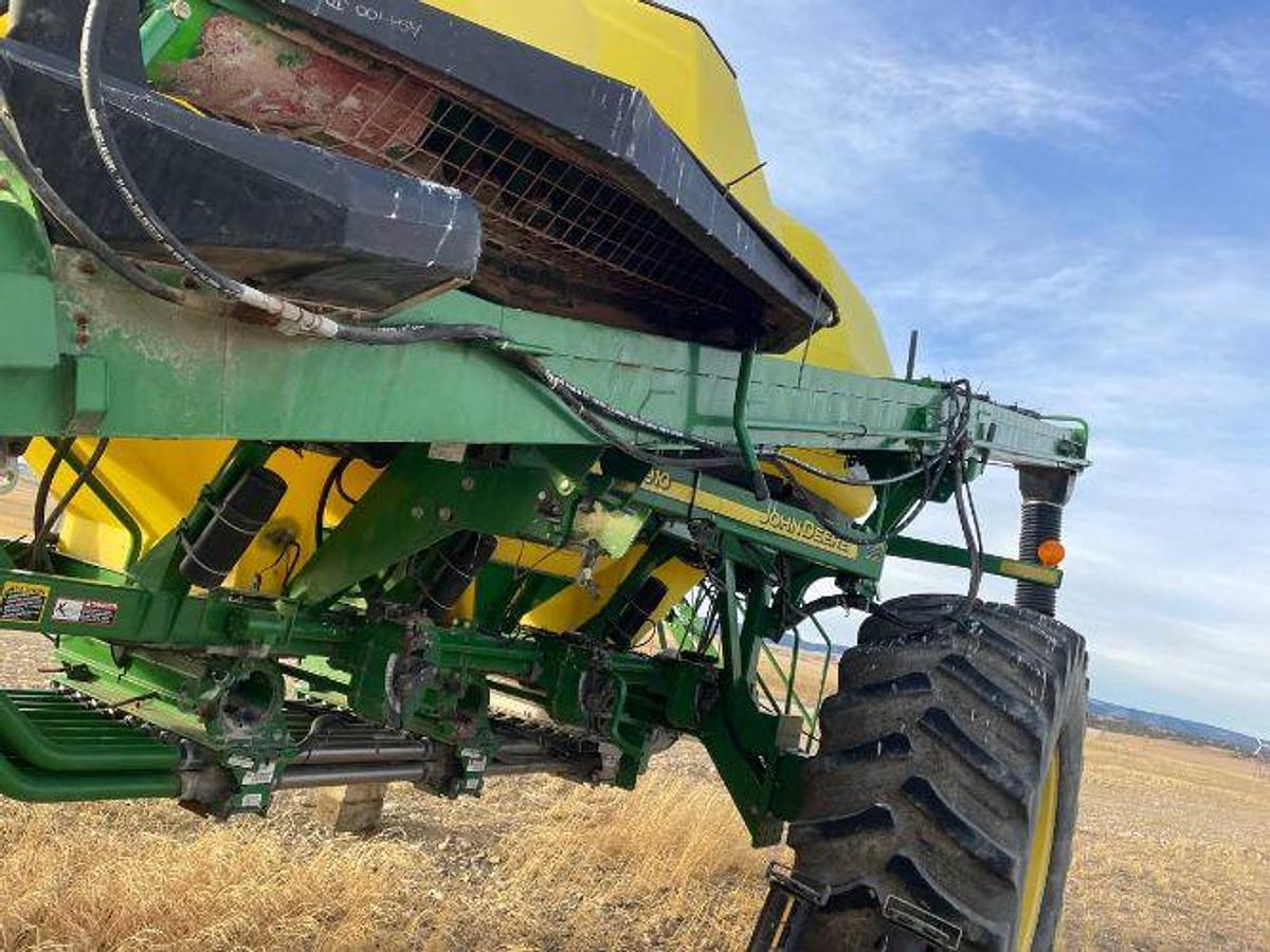 Used 2018 JOHN DEERE 1835 Air Seeder