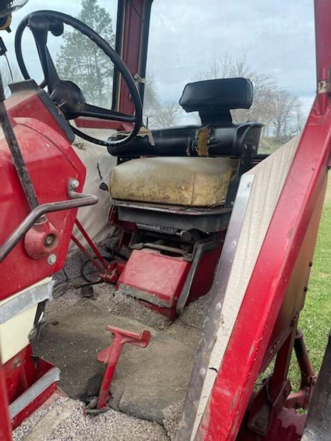 Used 1974 International 966