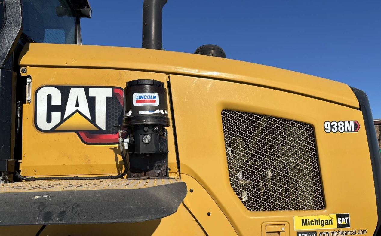 Used 2021 CATERPILLAR 938M