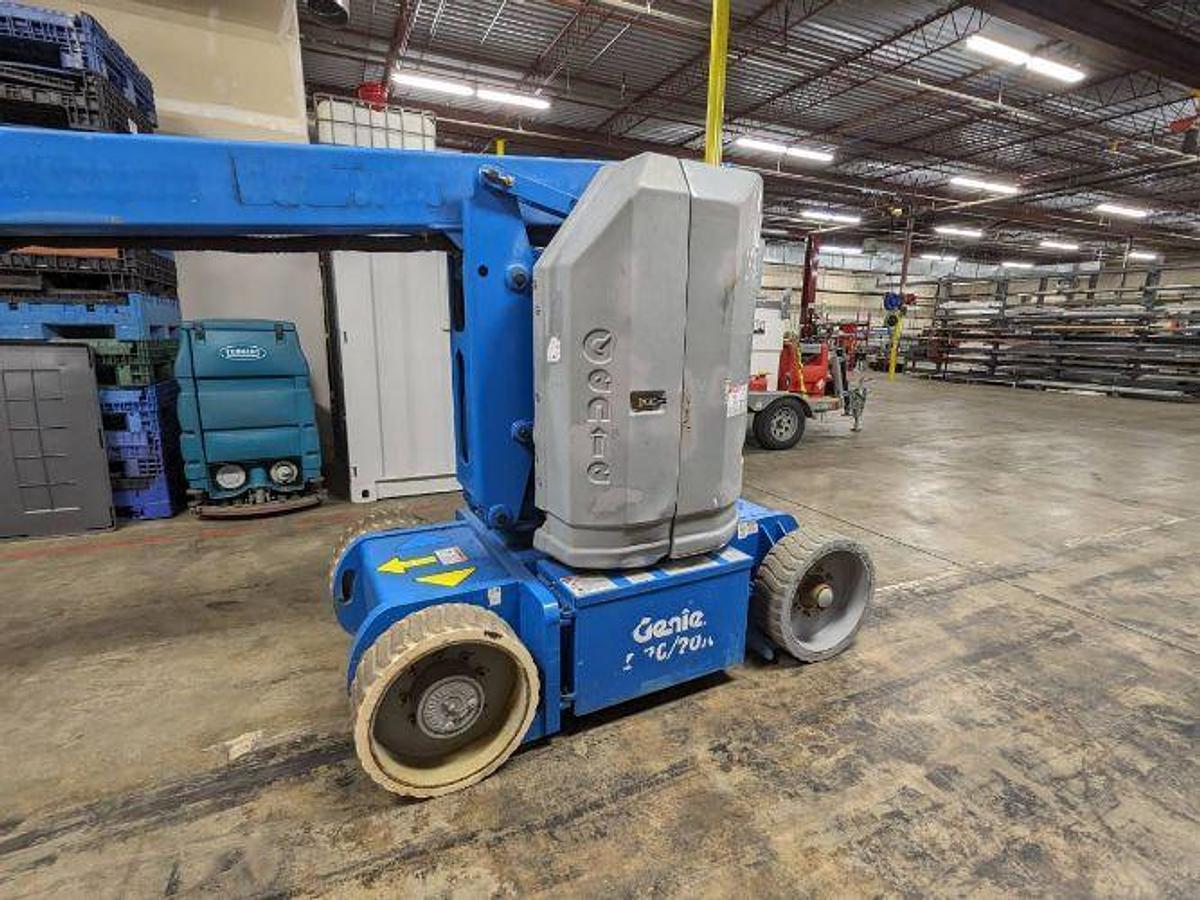 Used 2013 Genie Z-30/20N