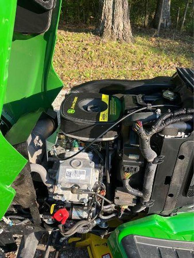 Used 2017 JOHN DEERE X738