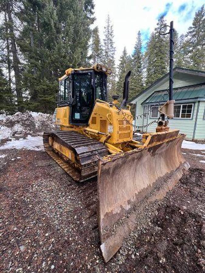 Used 2015 Komatsu D39PX-23