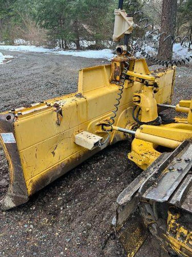 Used 2015 Komatsu D39PX-23
