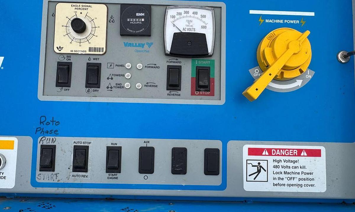 Used 2013 Valley 7000 7 Tower Irrigation System