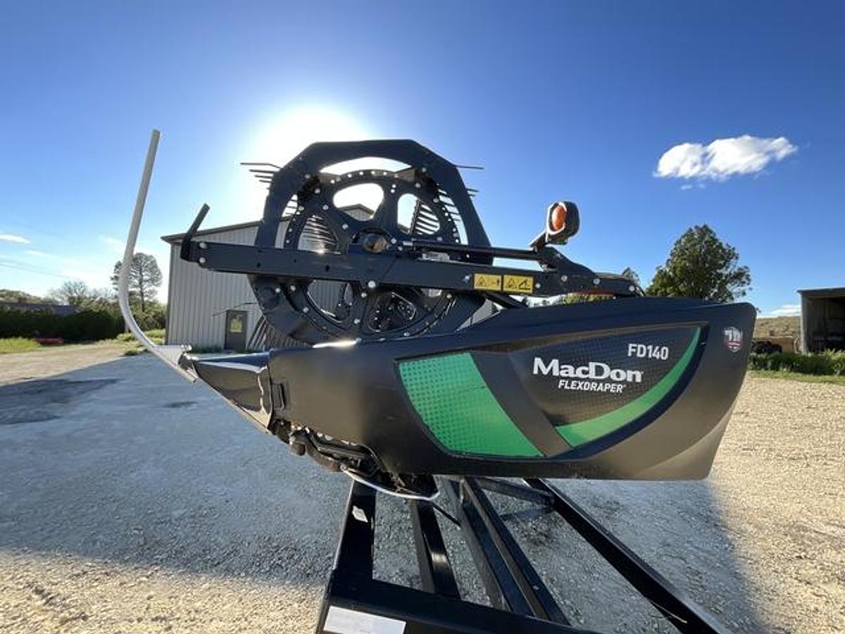 Used 2019 MacDon FD140 Flex Draper