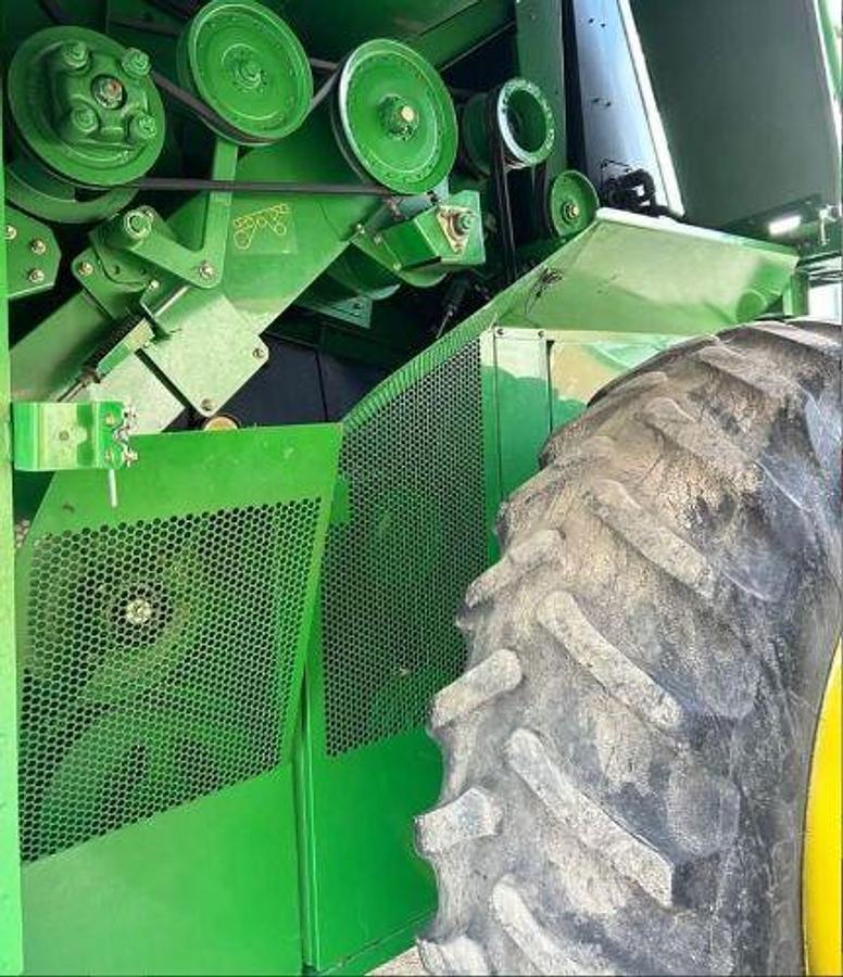 Used 2010 JOHN DEERE 9770 STS
