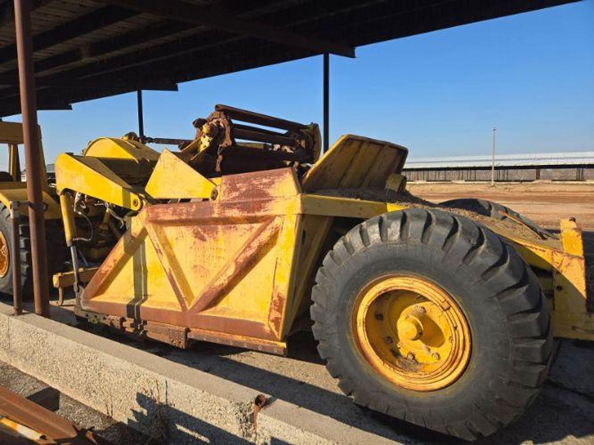 Used 1974 JOHN DEERE 760A