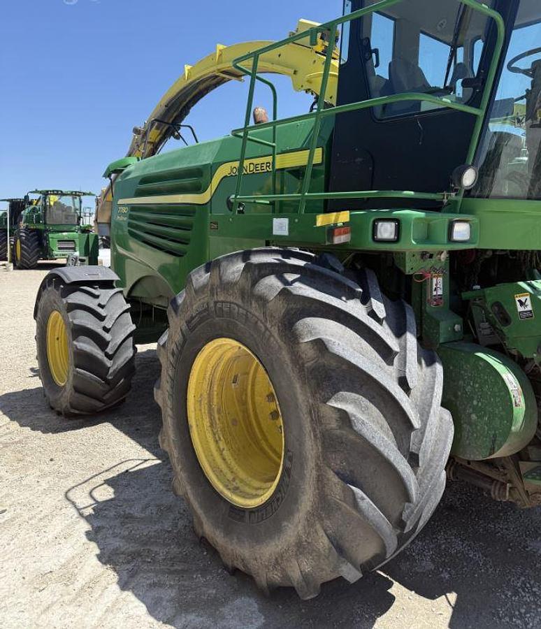 Used 2014 JOHN DEERE 7780 ProDrive Self-Propelled Harvester