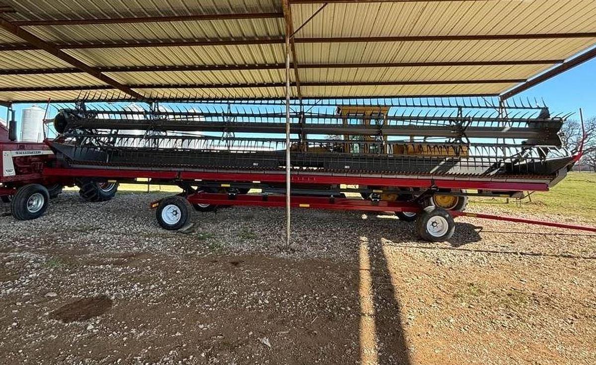 Used 2024 Gleaner 9335 Platform Header