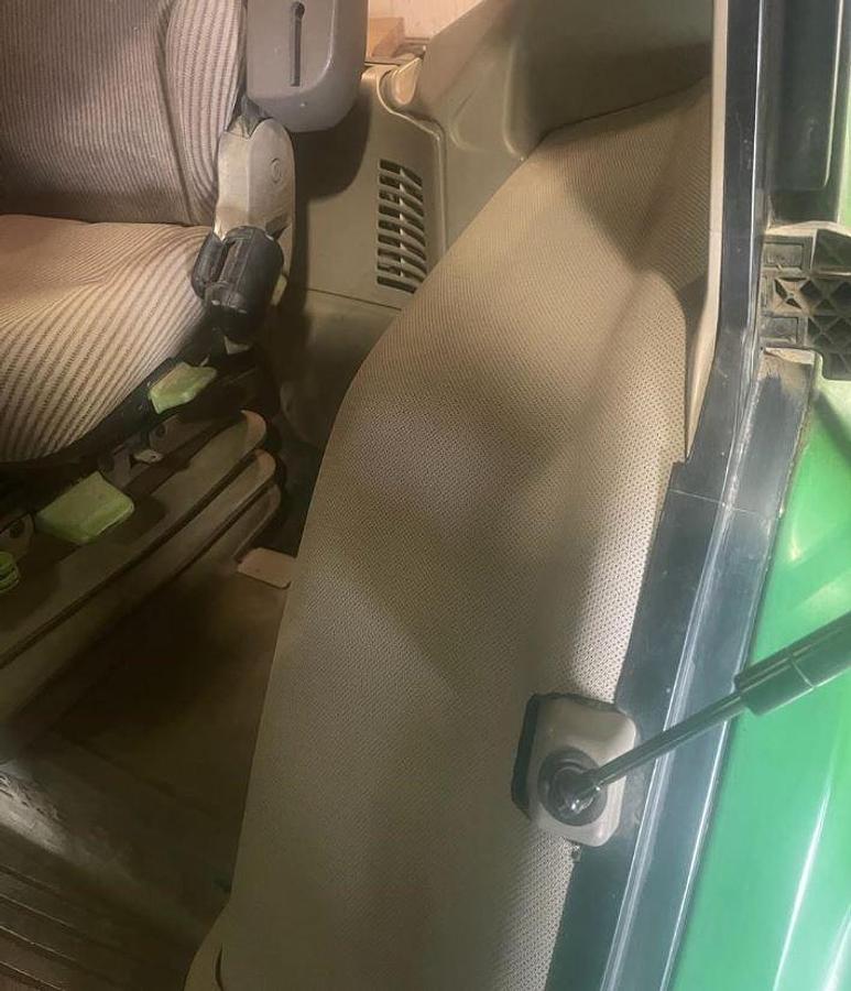 Used 2011 JOHN DEERE 7330