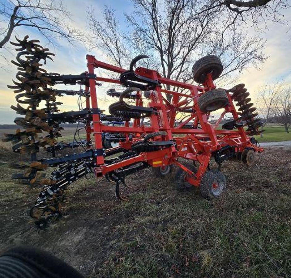 Used 2018 KUHN KRAUSE 4810 17