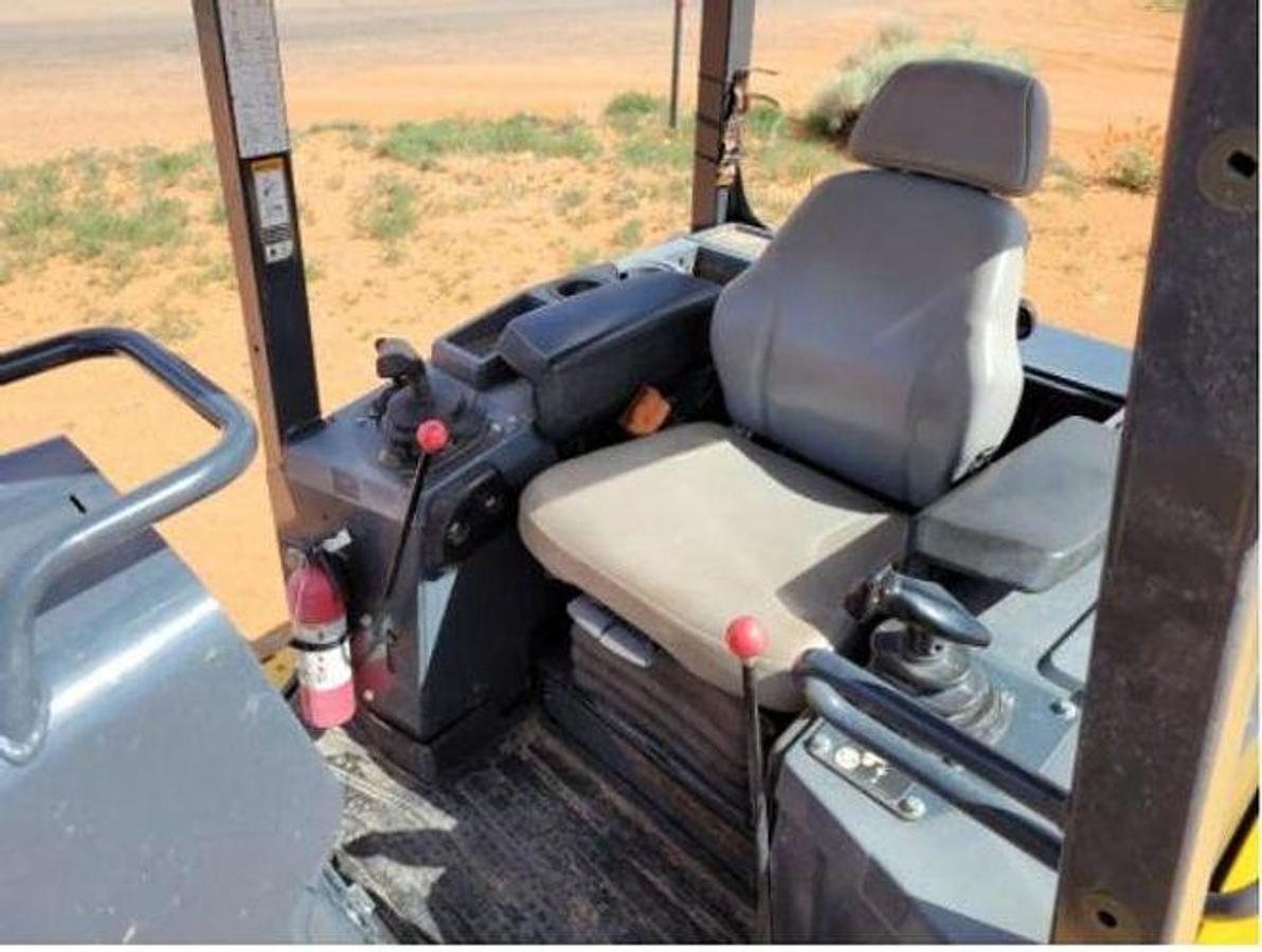 Used 2016 DEERE 700K