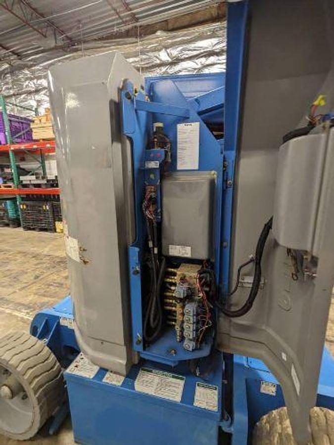 Used 2013 Genie Z-30/20N