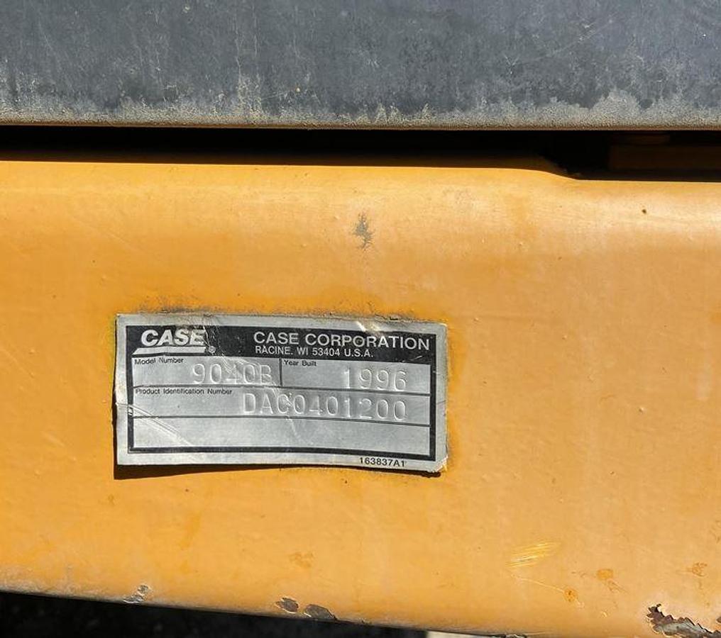 Used 1996 CASE 9040B Excavator