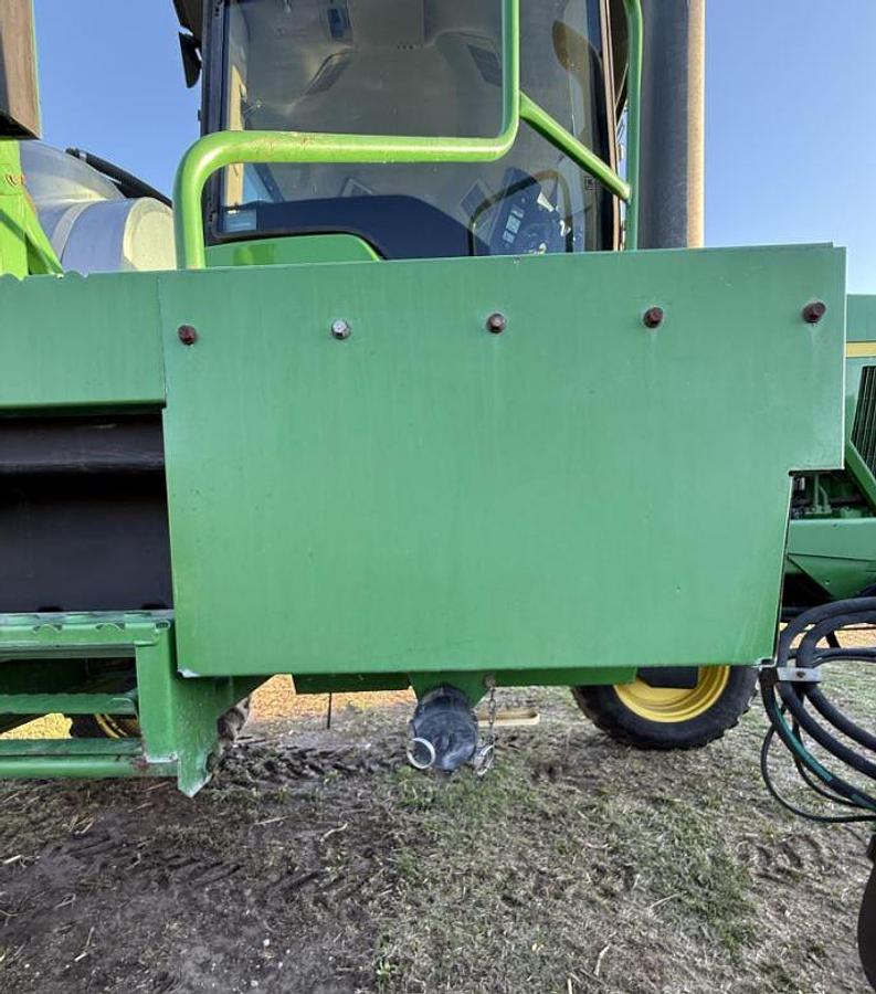 Used 2000 John Deere 4700