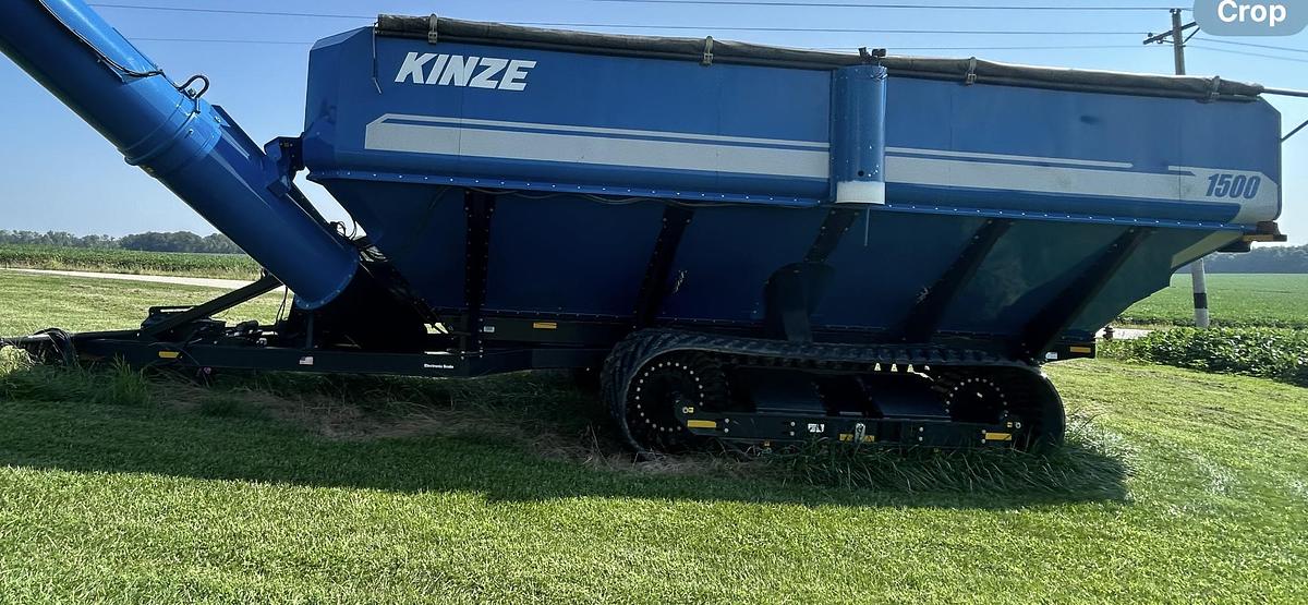 Used 2020 KINZE 1500 Grain Cart