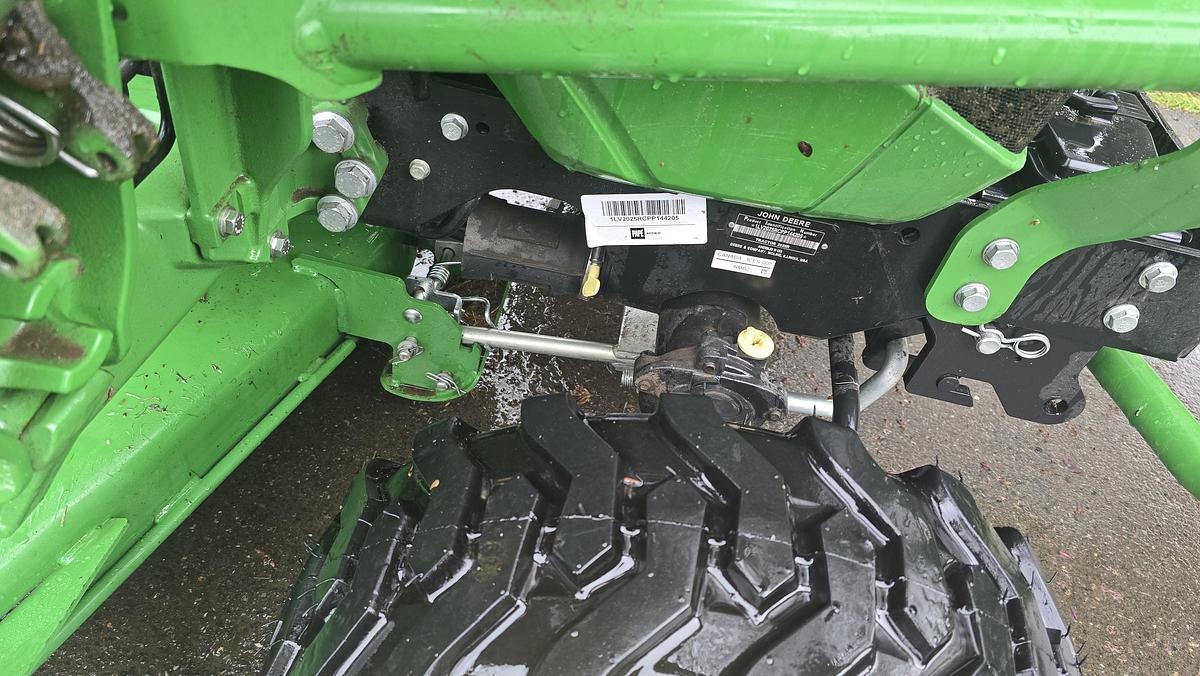 Used 2023 John Deere 2025R