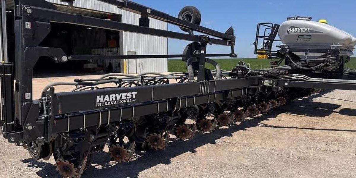 Used 2022 Harvest International Pb 6030brt Tractor