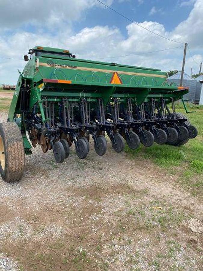 Used 2021 GREAT PLAINS 1205 No Till Drill