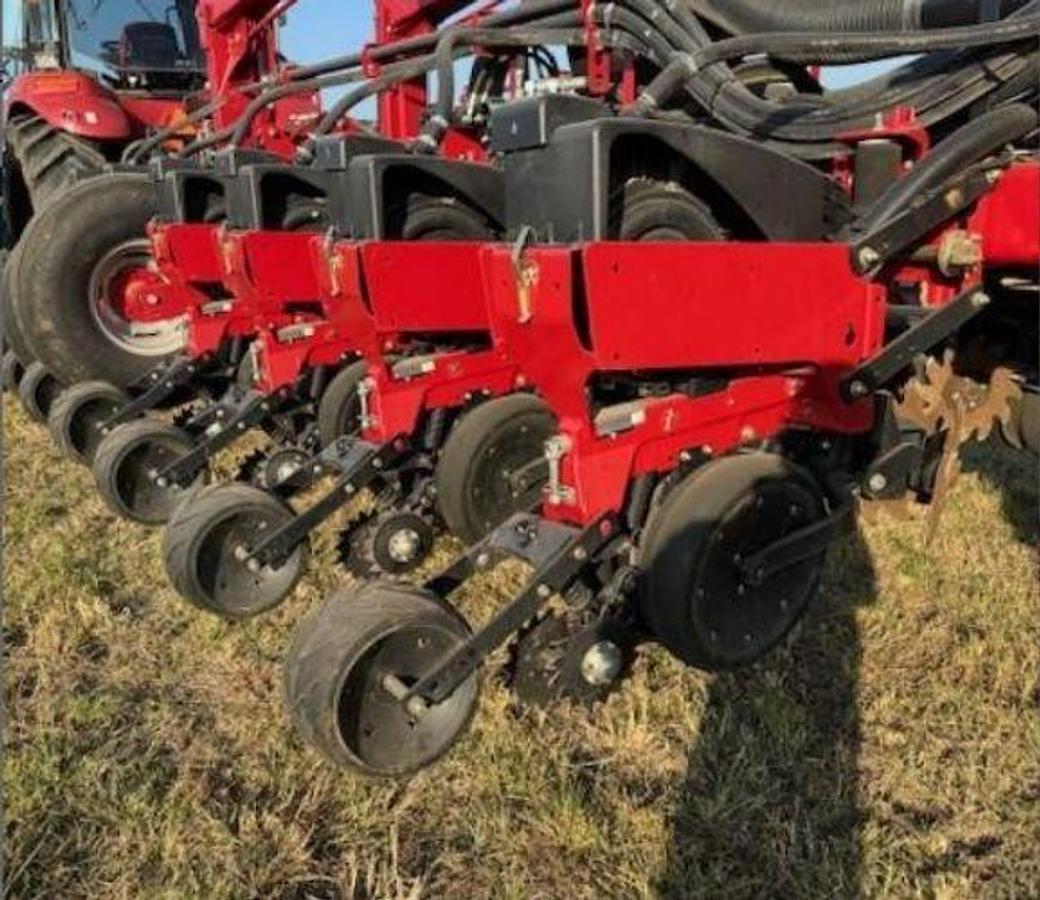 Used 2013 CASE IH 1250 Planter
