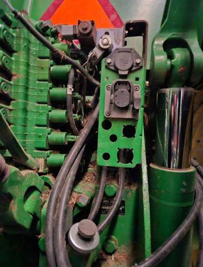 Used 2007 JOHN DEERE 8330 With 840 Loader