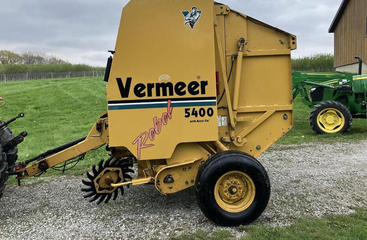 Used 2004 VERMEER 5400 Rebel
