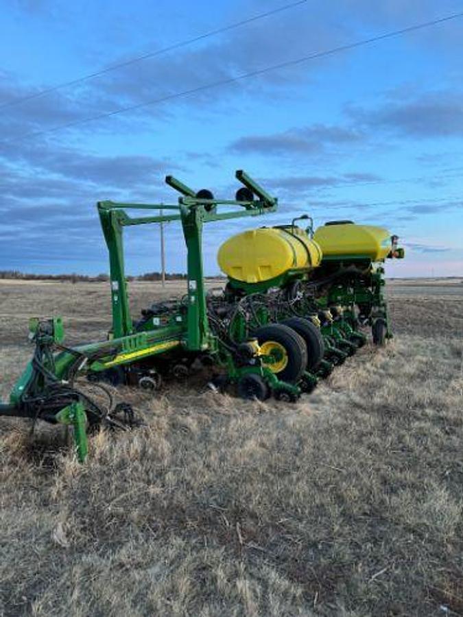 Used 2010 JOHN DEERE 1770NT