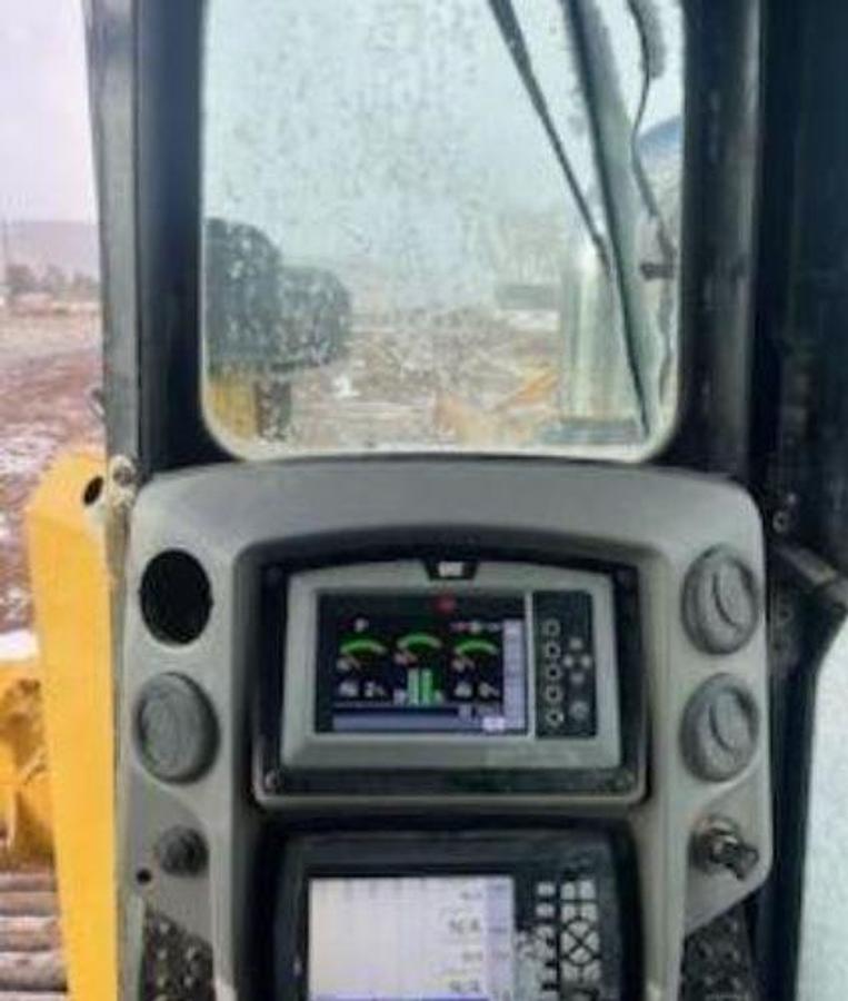 Used 2018 CATERPILLAR D6T LGP