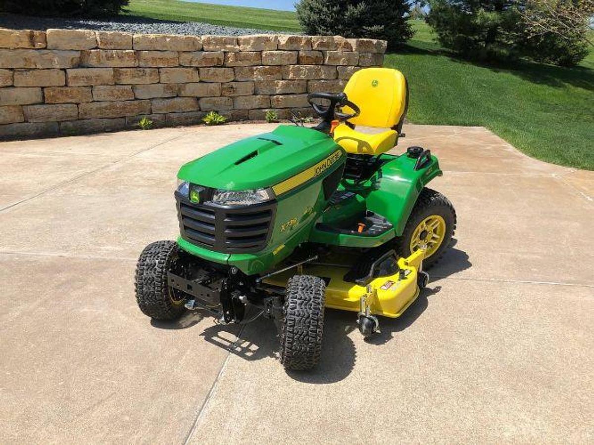 Used 2020 JOHN DEERE X739