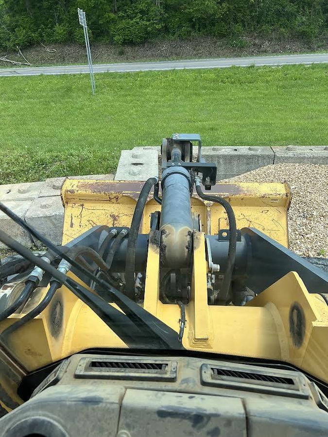 Used 2014 Deere 624K