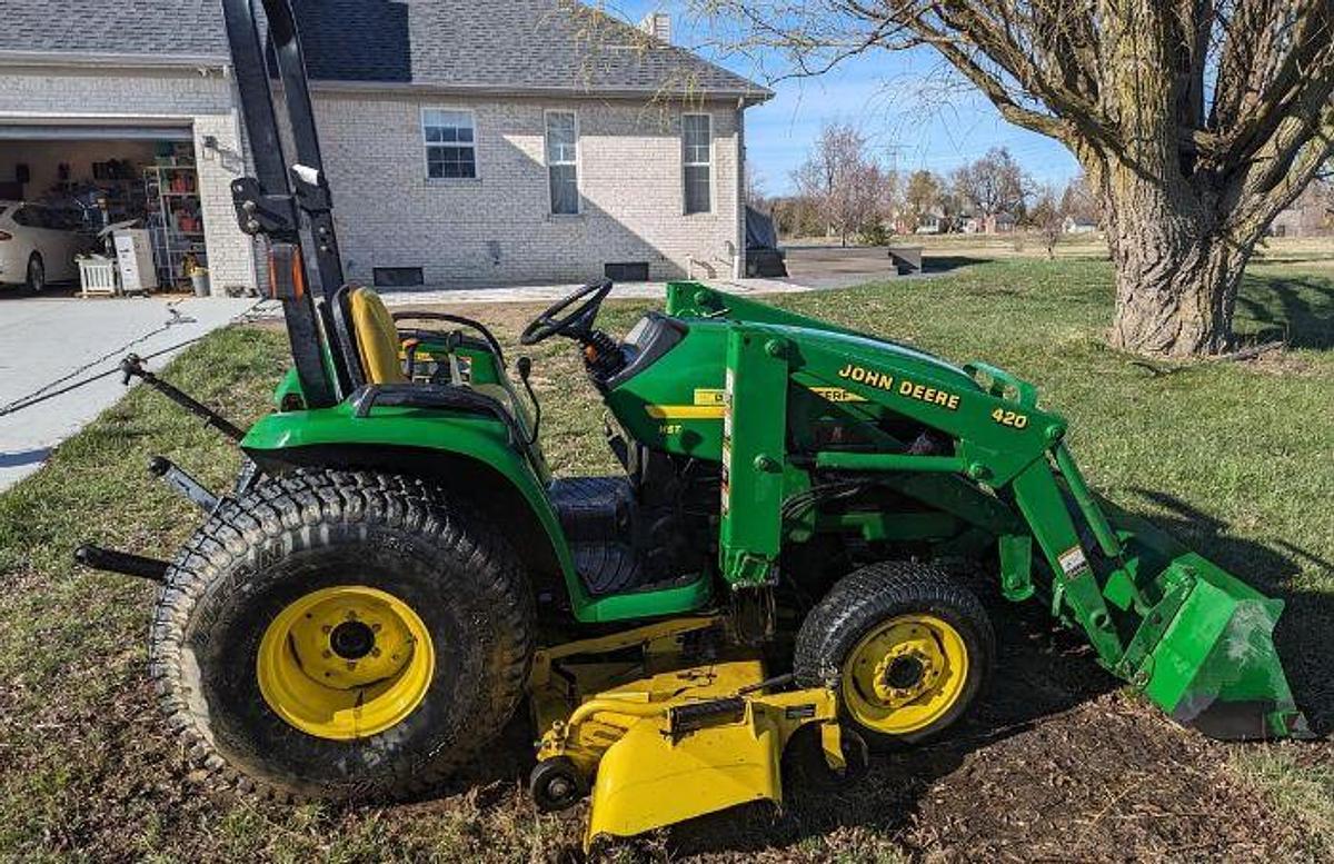 Used 2000 JOHN DEERE 4200