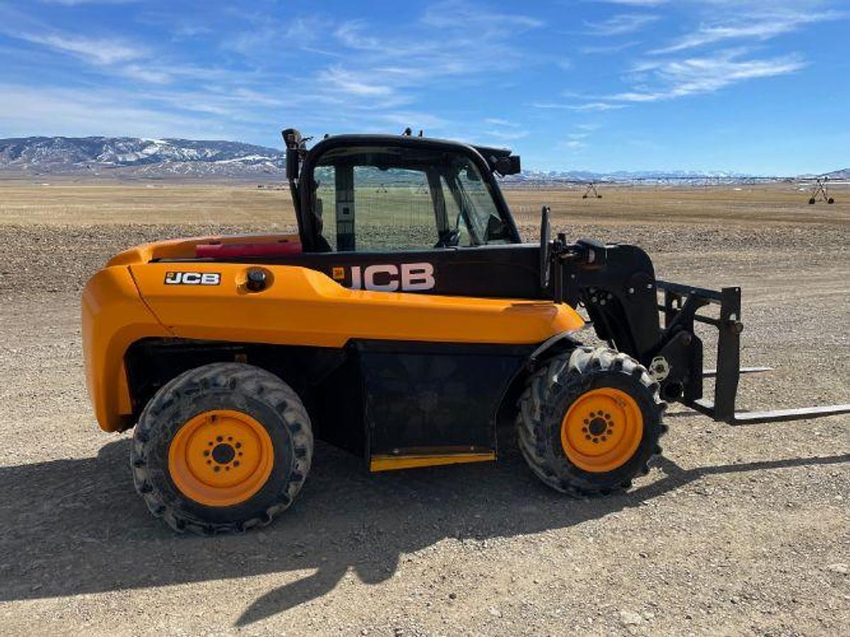 Used 2010 JCB 515-40